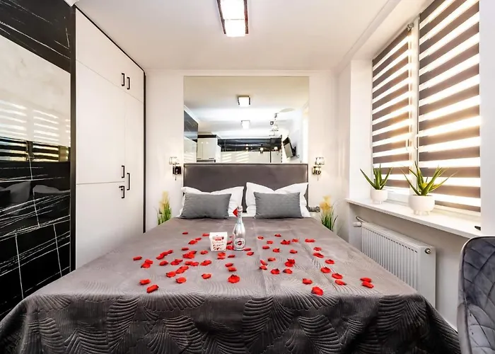 Apartament Lipowa Love Rooms
